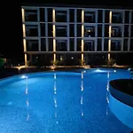 Neu 2025 Emila Romana Boutique- Modernes Luxury Living *