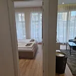 Neu 2025 Emila Romana Boutique- Modernes Luxury Living