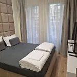 Lejlighed Neu 2025 Emila Romana Boutique- Modernes Luxury Living