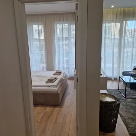 Neu 2025 Emila Romana Boutique- Feelgood Luxury Living