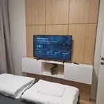 Neu 2025 Emila Romana Boutique- Modernes Luxury Living Napospart