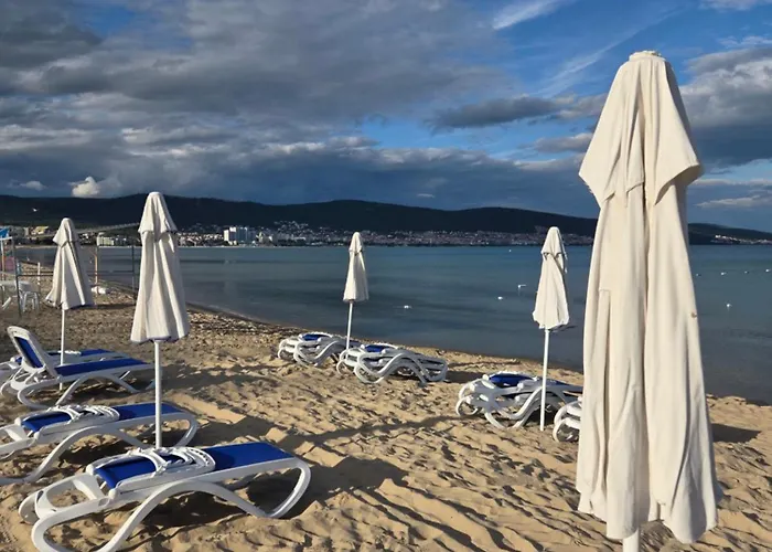 Neu 2025 Emila Romana Boutique- Modernes Luxury Living Apartamento